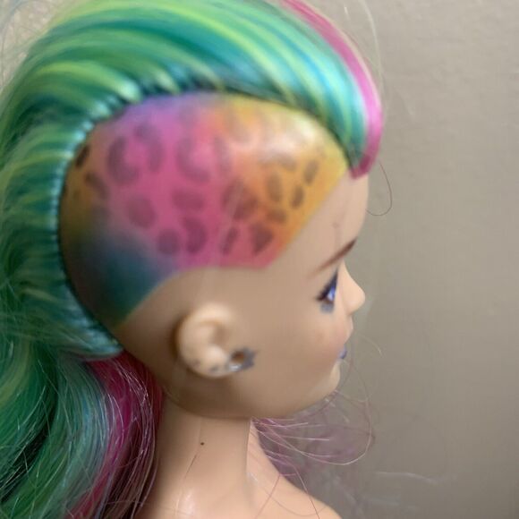 Barbie Leopard Color Change Rainbow Hair Doll Millie Blond Nude Mattel - Picture 5 of 6